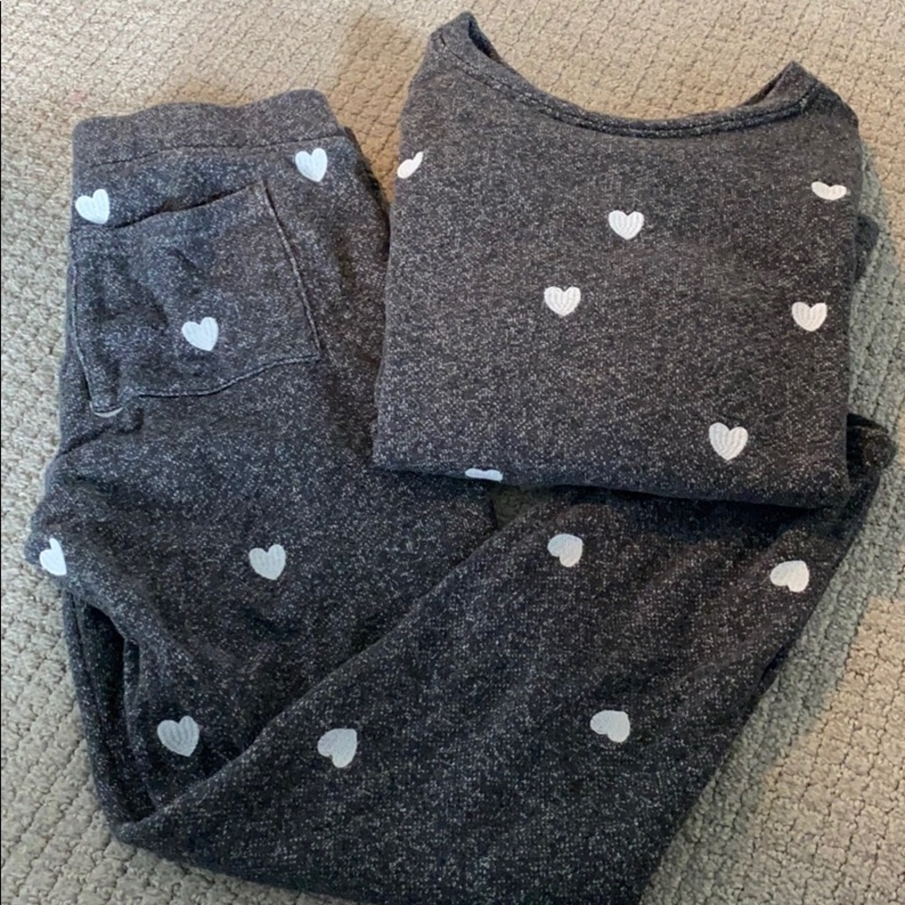 Lou & Grey Gray Heart Print Loungewear Set